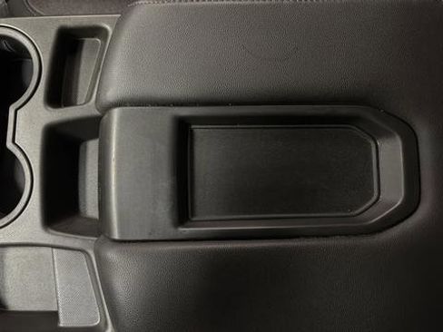 Used 2020 GMC Sierra 1500 Elevation w/ Elevation Convenience Package image 11