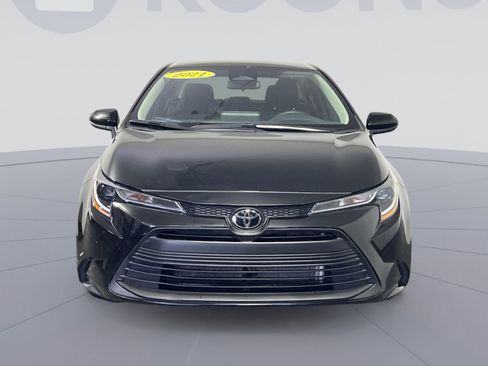 Used 2024 Toyota Corolla LE image 11