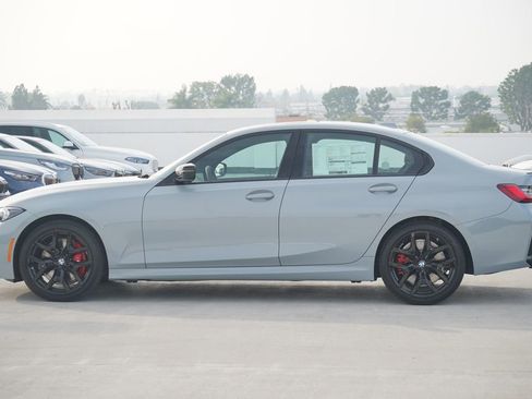 New 2026 BMW 330i Sedan w/ M Sport Package image 4