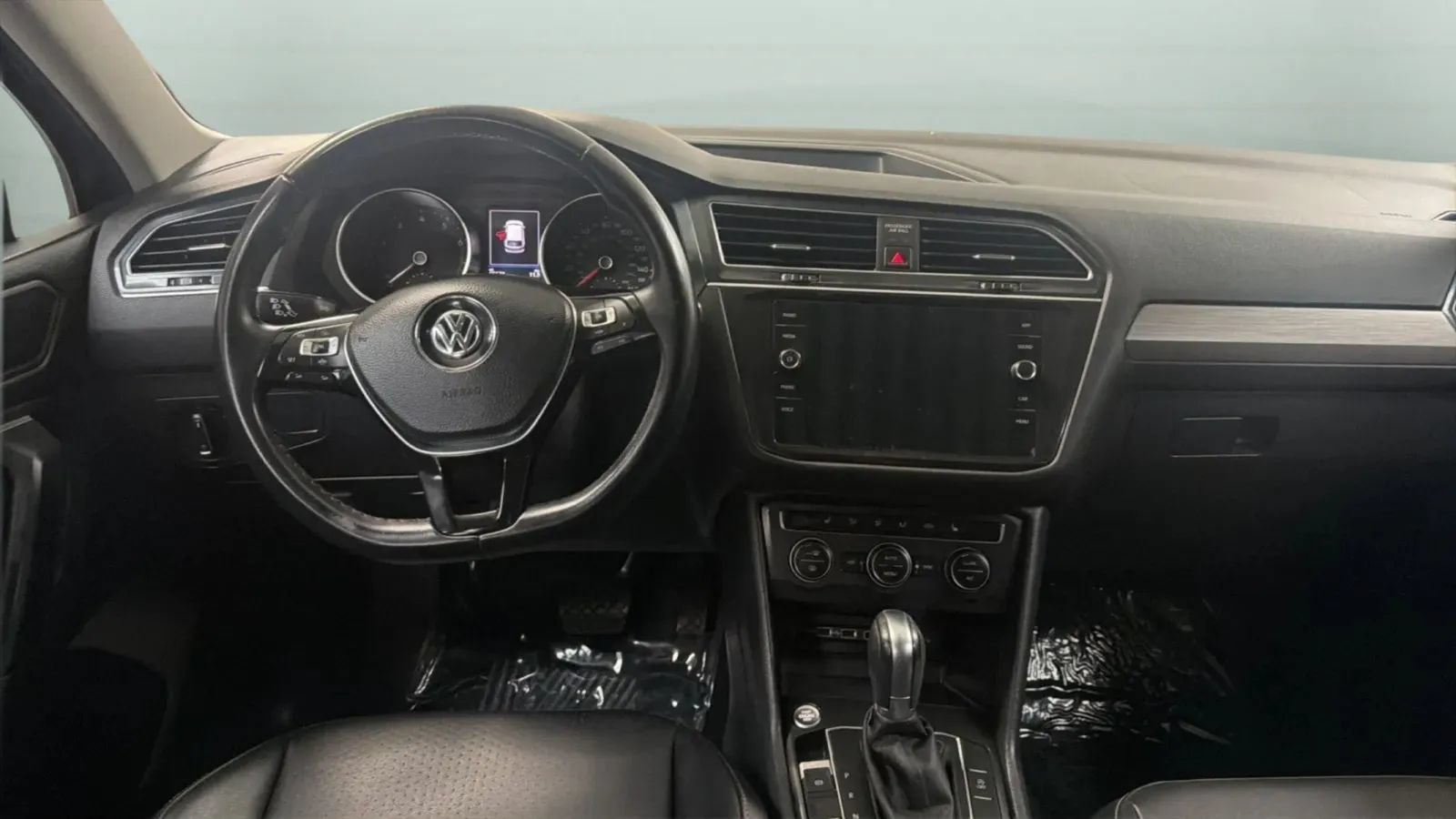 Used 2019 Volkswagen Tiguan S FWD image 10