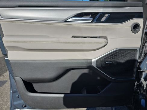 New 2025 Jeep Wagoneer Series II image 29