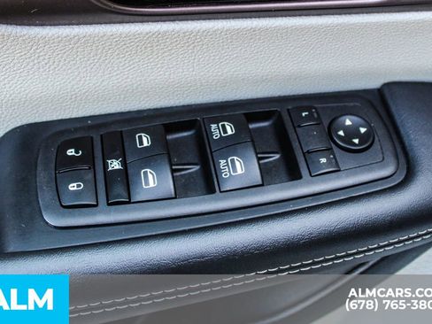 Used 2023 Chrysler Voyager LX FWD image 42