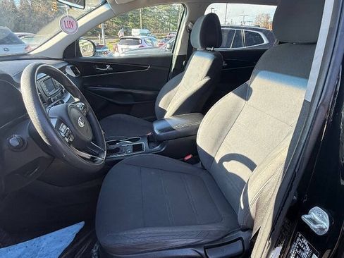 Used 2016 Kia Sorento FWD image 13