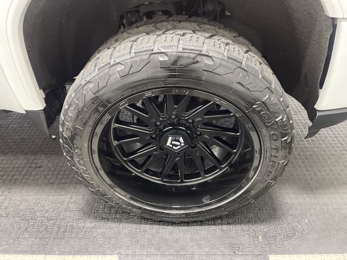 Used 2020 GMC Sierra 2500 Denali w/ Denali Ultimate Package image 26