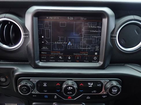 Used 2023 Jeep Wrangler Sahara image 16