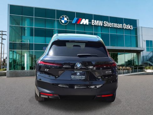 Used 2024 BMW iX xDrive50 w/ Convenience Package AWD/4WD image 10