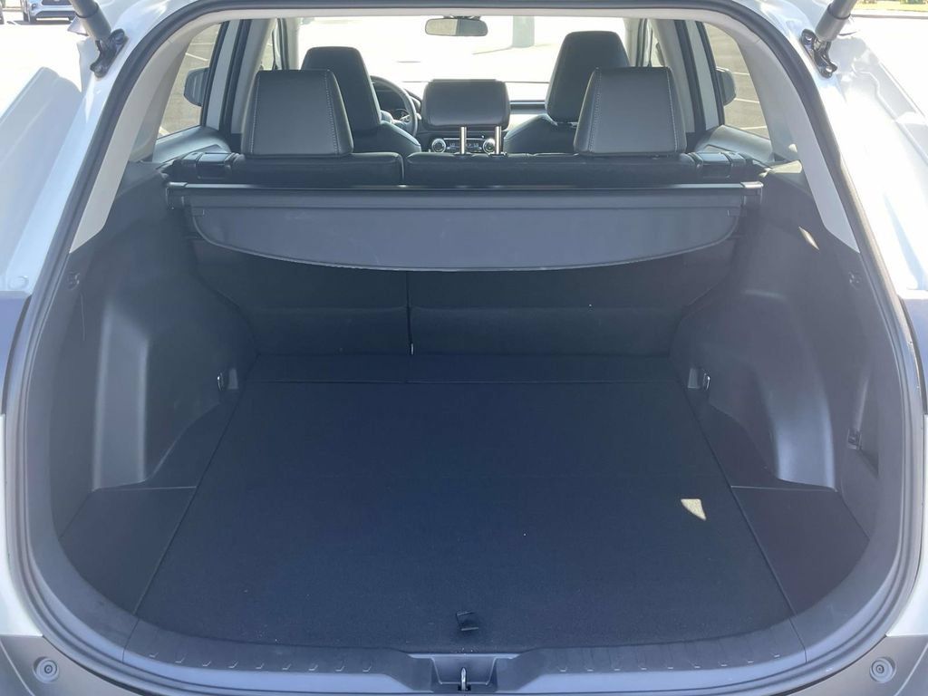 Used 2025 Toyota RAV4 XLE Premium FWD image 9