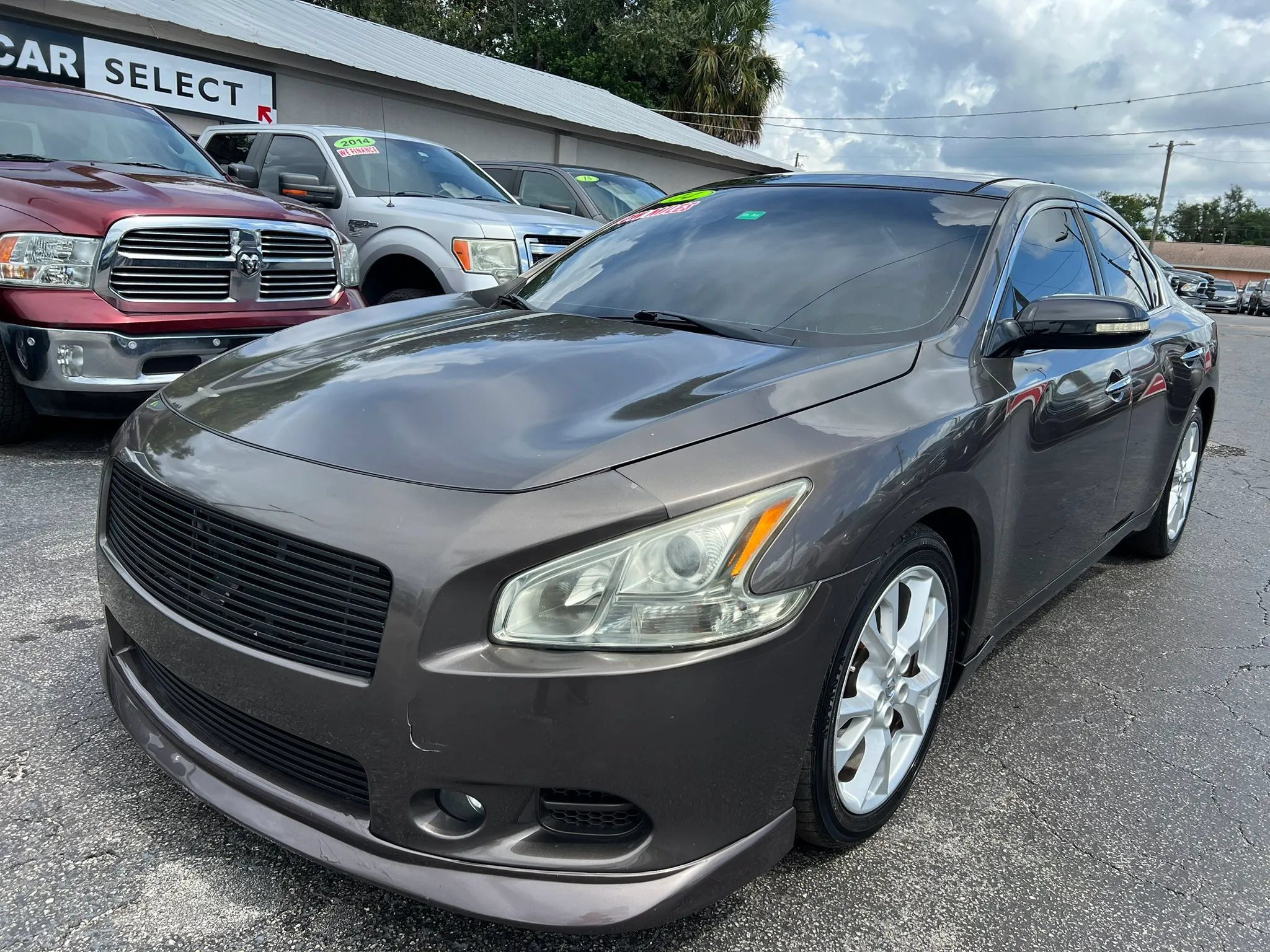 Used 2014 Nissan Maxima 3.5 SV w/ Premium Package FWD image 2