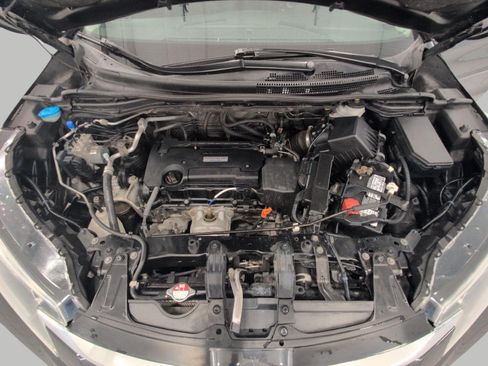 Used 2016 Honda CR-V SE image 9
