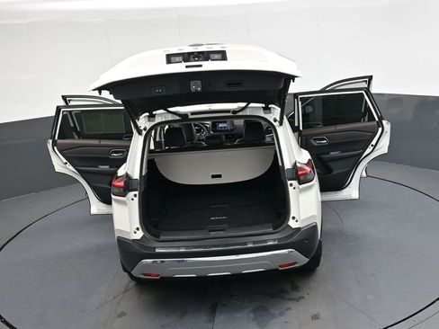 Used 2022 Nissan Rogue Platinum w/ Head-Up Display Package image 49