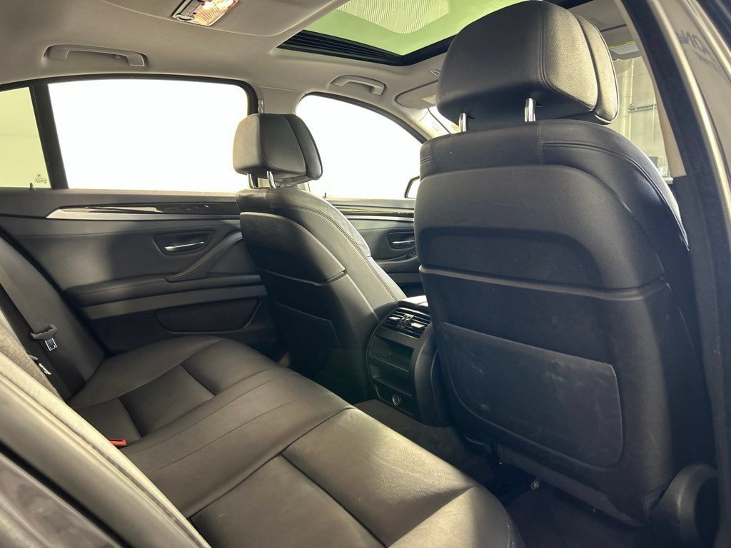 Used 2014 BMW 535d Sedan RWD image 22
