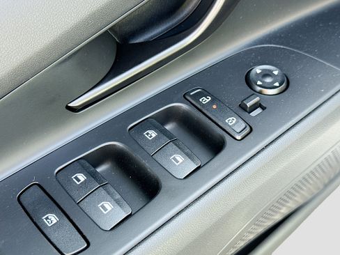 New 2026 Hyundai Elantra Sport FWD image 7