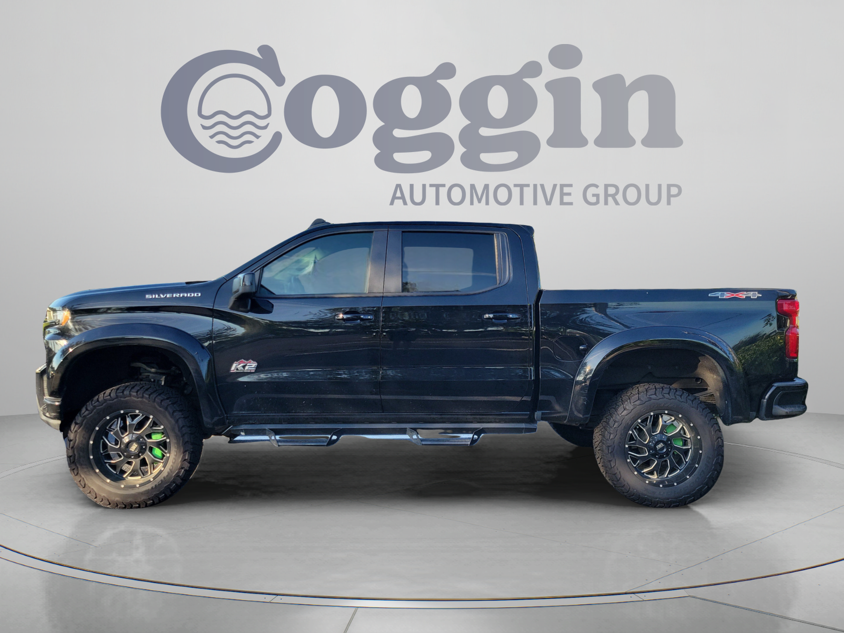 Used 2019 Chevrolet Silverado 1500 RST w/ All-Star Edition AWD/4WD image 2