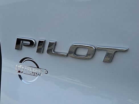 Certified 2022 Honda Pilot Special Edition image 33