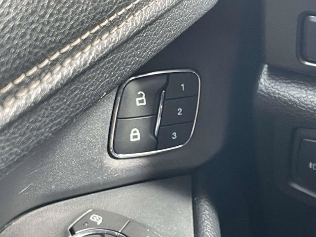 Used 2021 Ford Expedition Max Limited RWD image 25