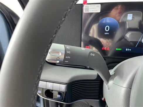 New 2025 Hyundai Ioniq 5 SE image 12