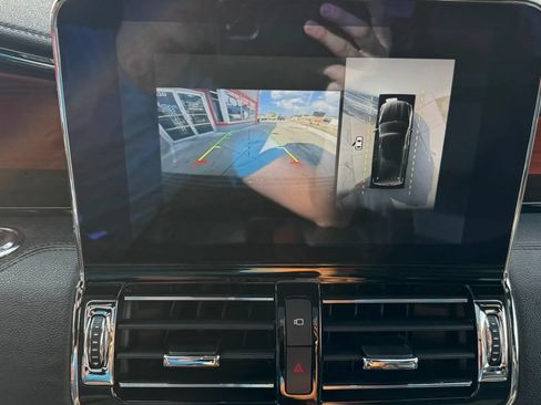 Used 2019 Lincoln Navigator L Reserve w/ Cargo Package AWD/4WD image 37