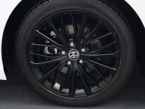 Used 2021 Toyota Camry SE w/ Carpet Mat Package (TMS) FWD image 14