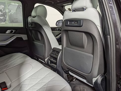 Certified 2023 BMW X5 xDrive40i w/ Premium Package image 39