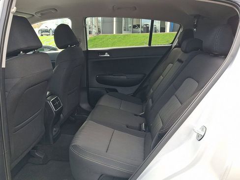 Used 2019 Kia Sportage LX image 11