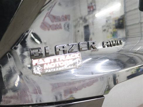 Used 2022 Chevrolet Blazer LT w/ Midnight/Sport Edition image 7