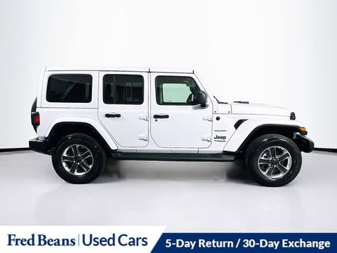 Used 2022 Jeep Wrangler Unlimited Sahara image 9