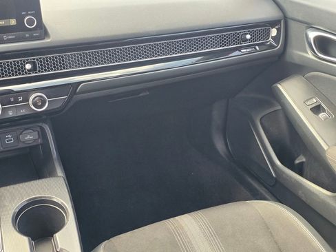 Used 2023 Honda Civic Sport image 18
