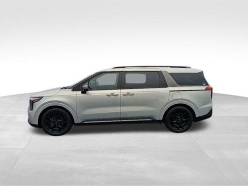 Used 2025 Kia Carnival SX FWD image 6