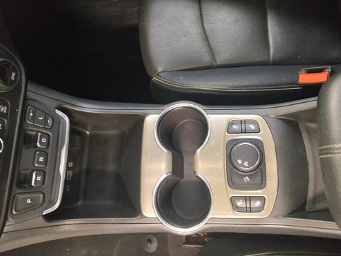 Used 2018 GMC Terrain Denali image 26