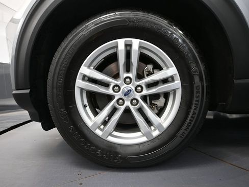 Used 2022 Ford Explorer XLT RWD image 13