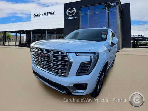 Used 2025 GMC Yukon Denali AWD/4WD image 2