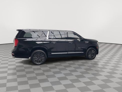 Used 2021 GMC Yukon XL Denali w/ Denali Premium Package image 44