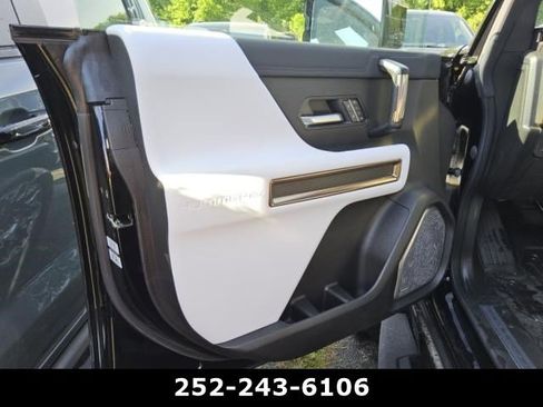 Used 2025 GMC Hummer EV 3X AWD/4WD image 12