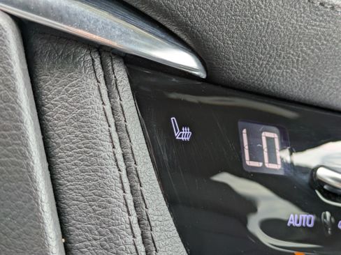 Certified 2023 Cadillac XT5 Luxury FWD image 26