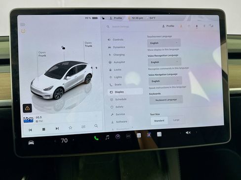 Used 2025 Tesla Model Y Long Range image 39