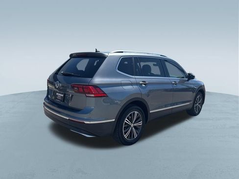 Used 2019 Volkswagen Tiguan SEL FWD image 8