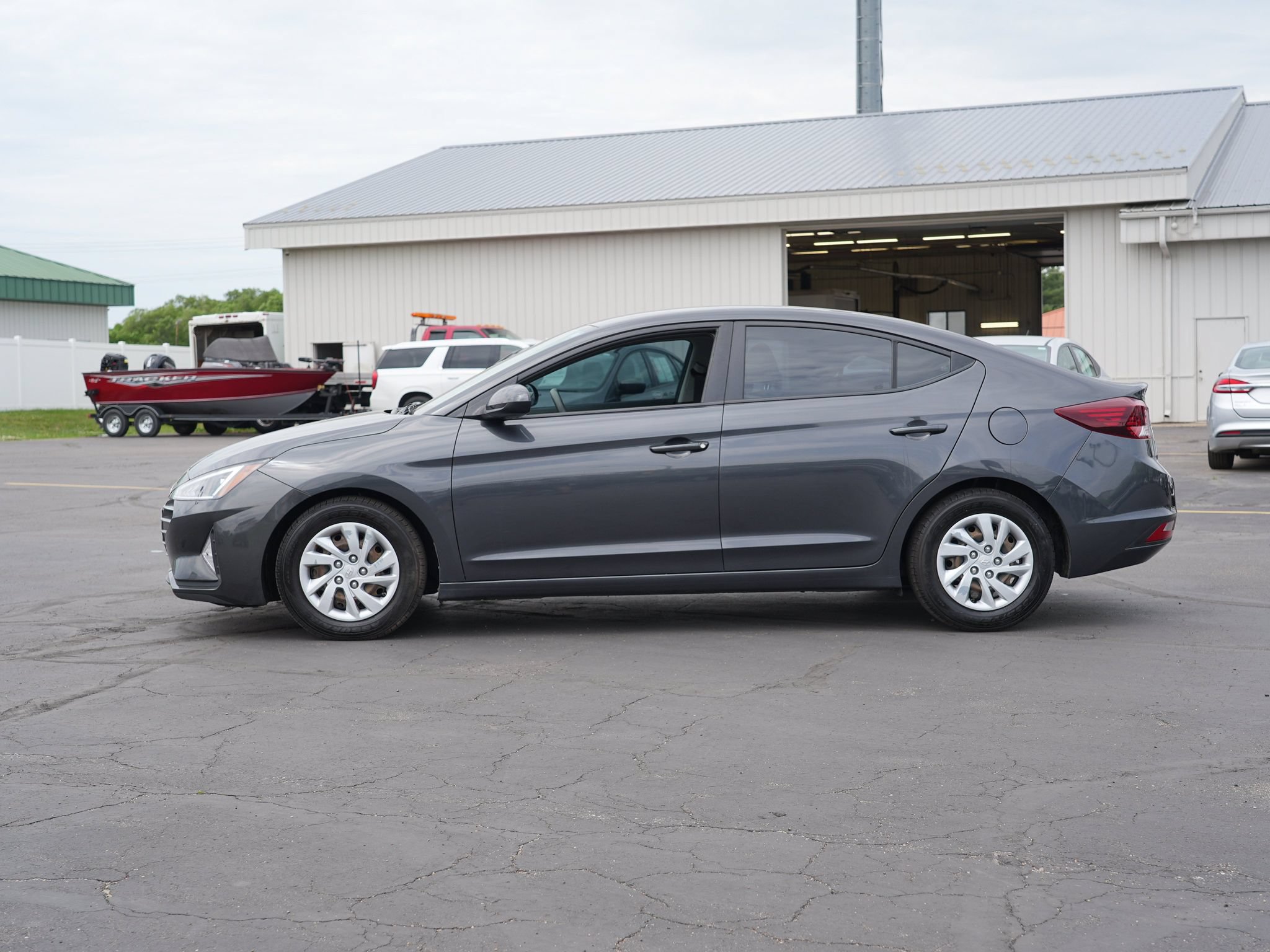 Used 2020 Hyundai Elantra SE FWD image 7