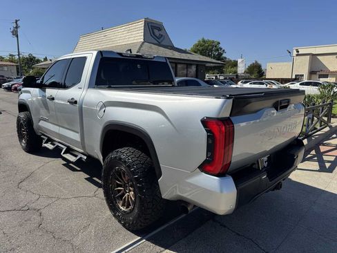 Used 2022 Toyota Tundra SR5 w/ SR5 Convenience Package RWD image 3