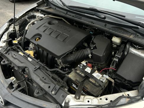 Used 2015 Toyota Corolla L FWD image 12