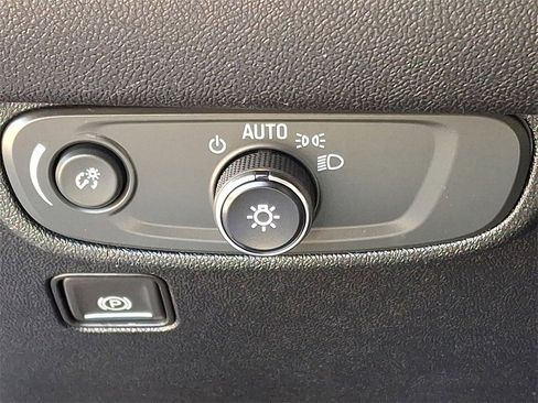 Used 2019 GMC Terrain SLE w/ Driver Convenience Package image 26