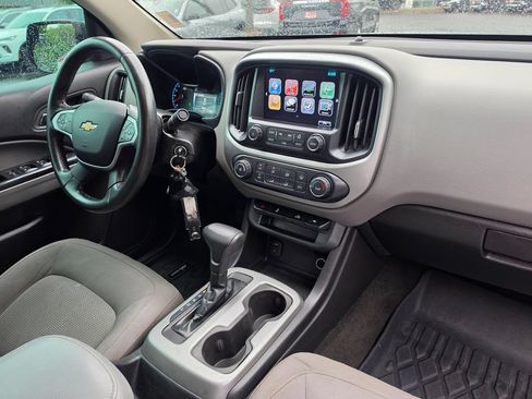 Used 2018 Chevrolet Colorado LT AWD/4WD image 10