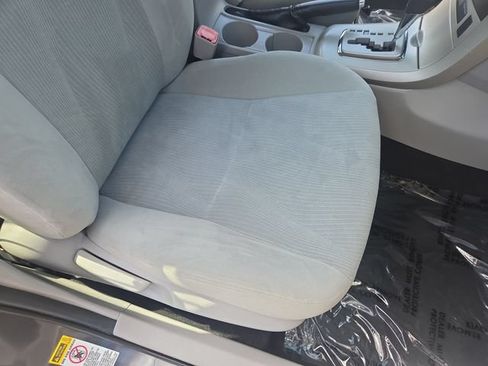 Used 2011 Toyota Corolla LE FWD image 26