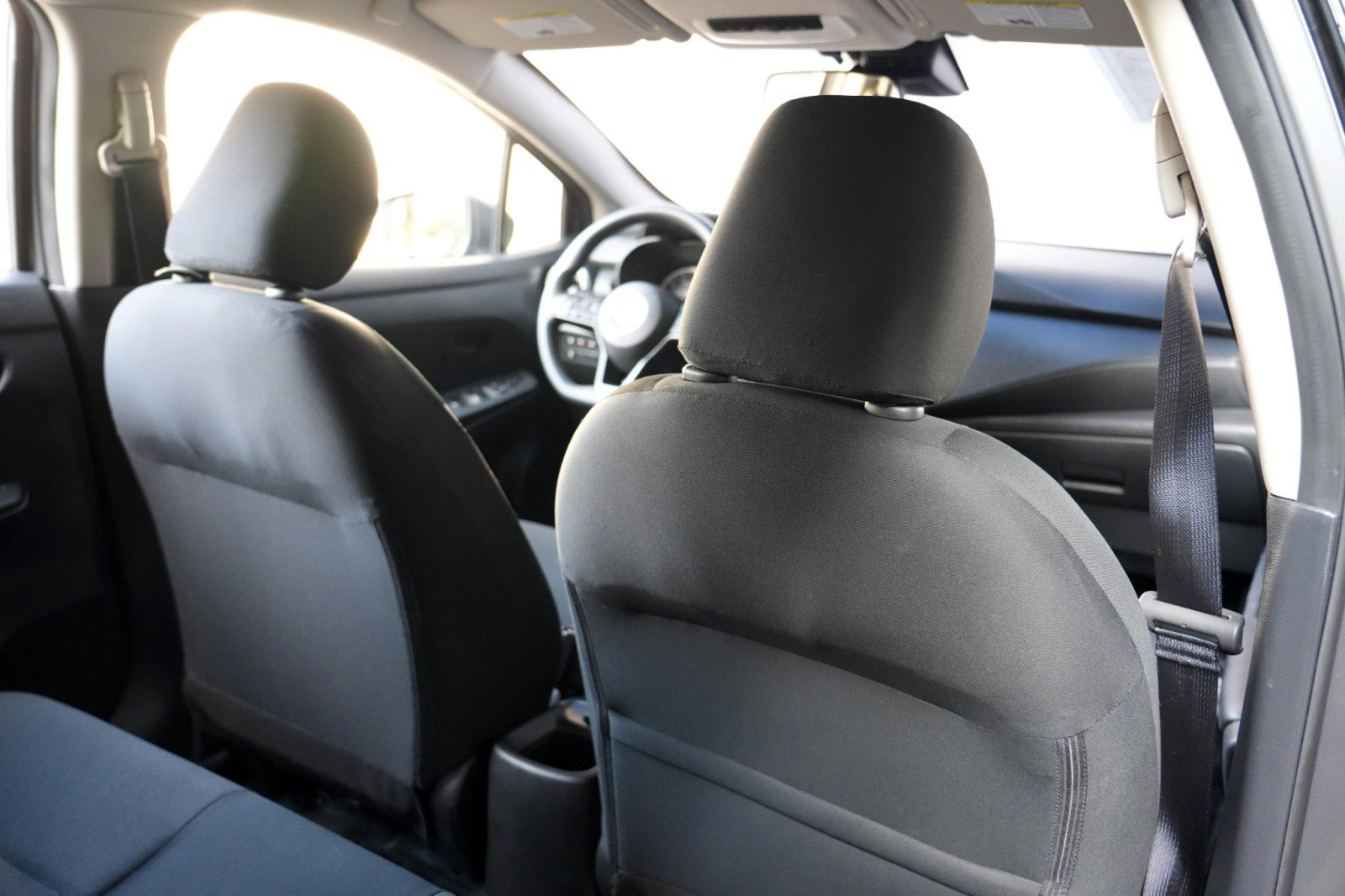 Used 2025 Nissan Versa S w/ Trunk Package FWD image 28