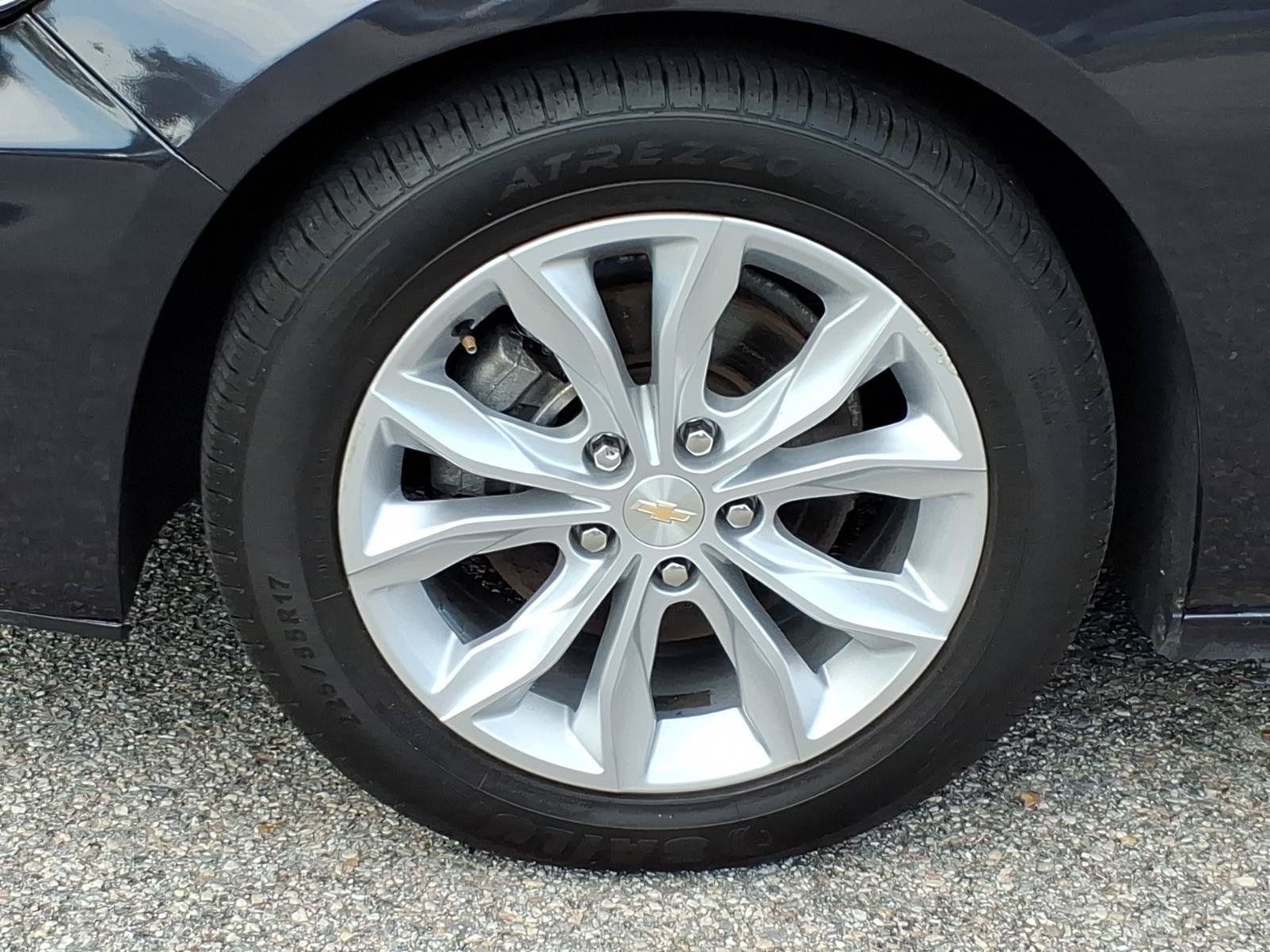 Used 2023 Chevrolet Malibu LT FWD image 4