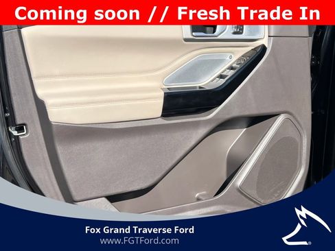 Certified 2023 Ford Explorer Platinum w/ Technology Package image 17