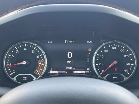 Used 2023 Jeep Renegade Trailhawk AWD/4WD image 33