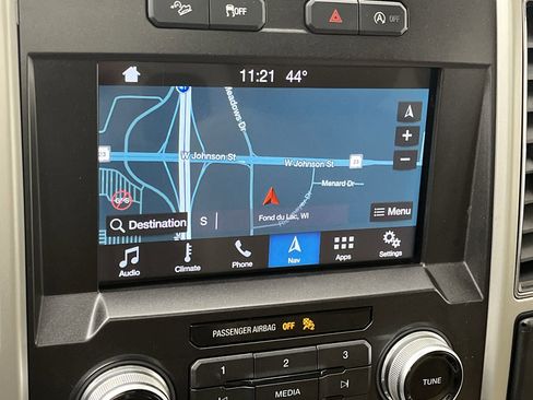 Used 2018 Ford F150 Lariat w/ Equipment Group 502A Luxury image 4