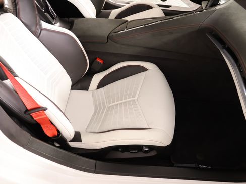 Used 2023 Chevrolet Corvette Stingray Premium Conv w/ Z51 Performance Package RWD image 12