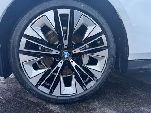 New 2026 BMW 530i w/ Premium Package image 10