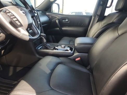 Used 2024 Nissan Armada SL w/ Midnight Edition Package image 5